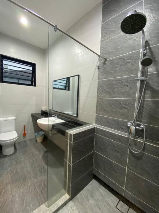 Lyl Journey House At Town Centre 17pax 6br * Ipoh