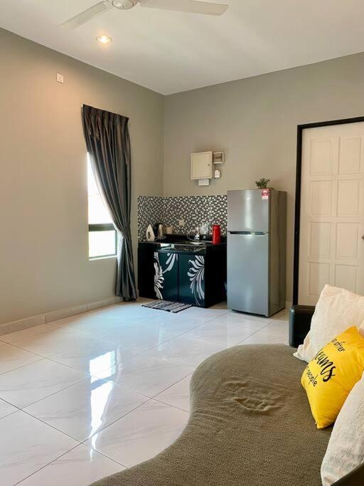 Vila Lyl Journey House At Town Centre 17pax 6br Ipoh